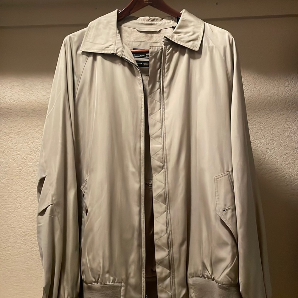 Bobby Jones Men’s zip up water resistant silk jacket